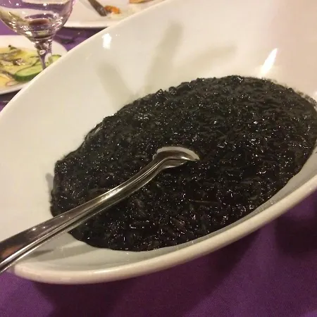 Oda ve Kahvaltı Galeb