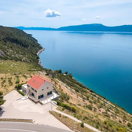 Alojamento de Acomodação e Pequeno-almoço Galeb Bacina