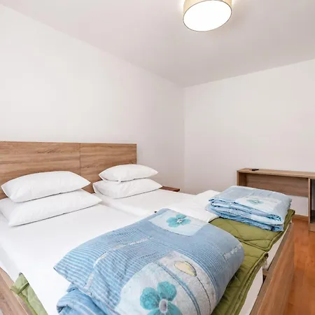 Galeb Bed & Breakfast Bacina