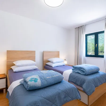 Bed & Breakfast Galeb 3*