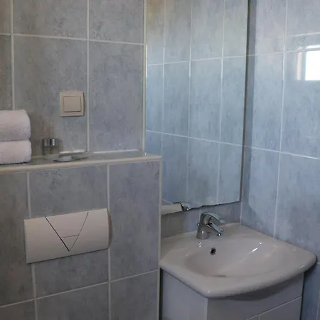 Galeb Bed & Breakfast 3*