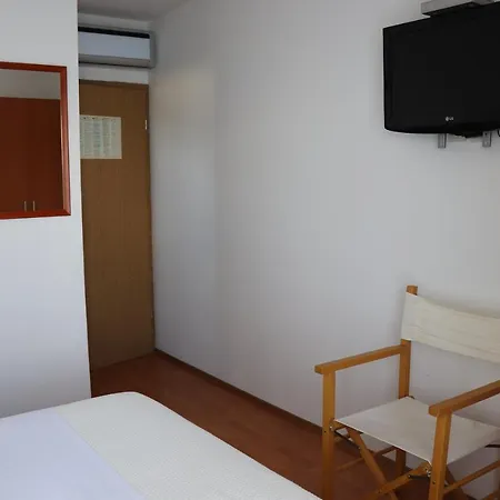 Galeb Bed & Breakfast 3*