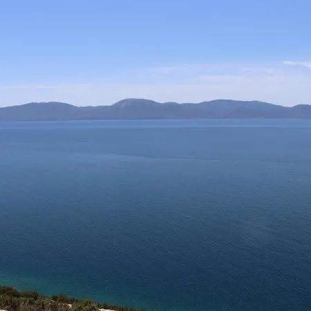 Couette-café Galeb 3*