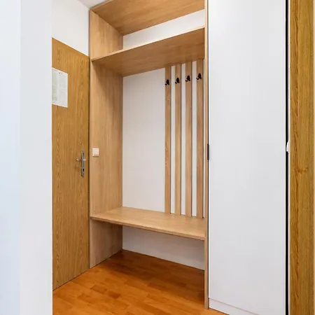 Galeb Bed & Breakfast 3*